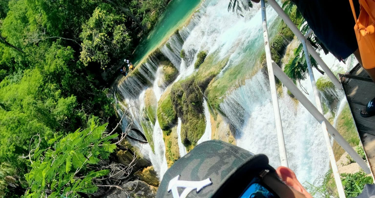 Familia viajando con nuestras ofertas